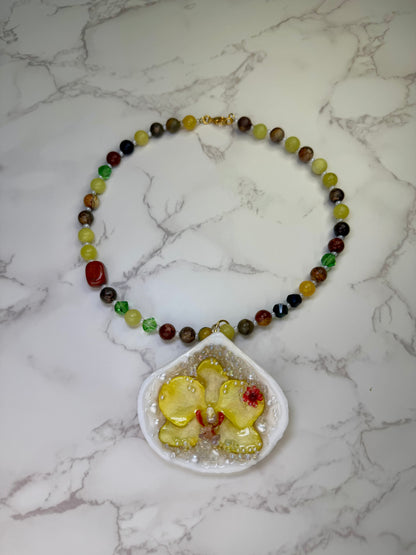Seaside Orchid Glow Natural seashell with a miniature yellow real orchid flower inside Natural Flower Preserved in Resin Beautiful Stonep-Crystals Necklace