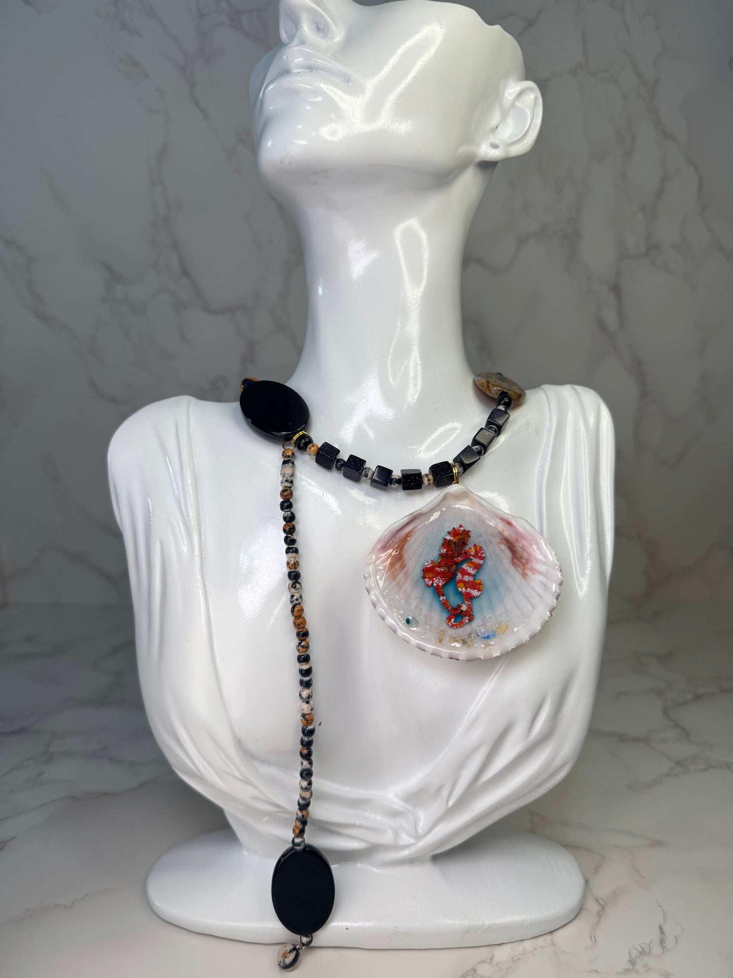 The Twin Currents – Dance of the Seahorses