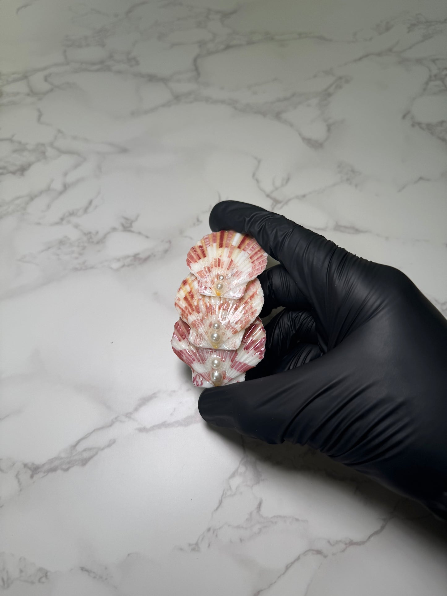 Pink Striped Conch With Pearls Hair Pin