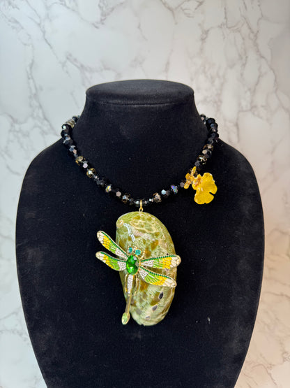 Aurora Real Starfish & Preserved Flower Necklace| Handmade Ocean & Botanical Jewelry