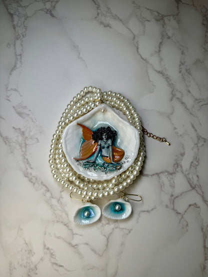 Nacar  Mermaid Sea Shell Necklace  Set– Mermaid in Shell with UV Resin