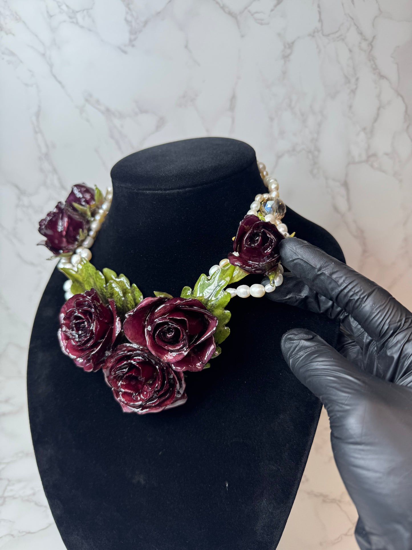 1 Amélie Eternal Rose – Real Red Rose in UV Resin & Freshwater Pearl Necklace | Handmade Floral Jewelry | Made in USA