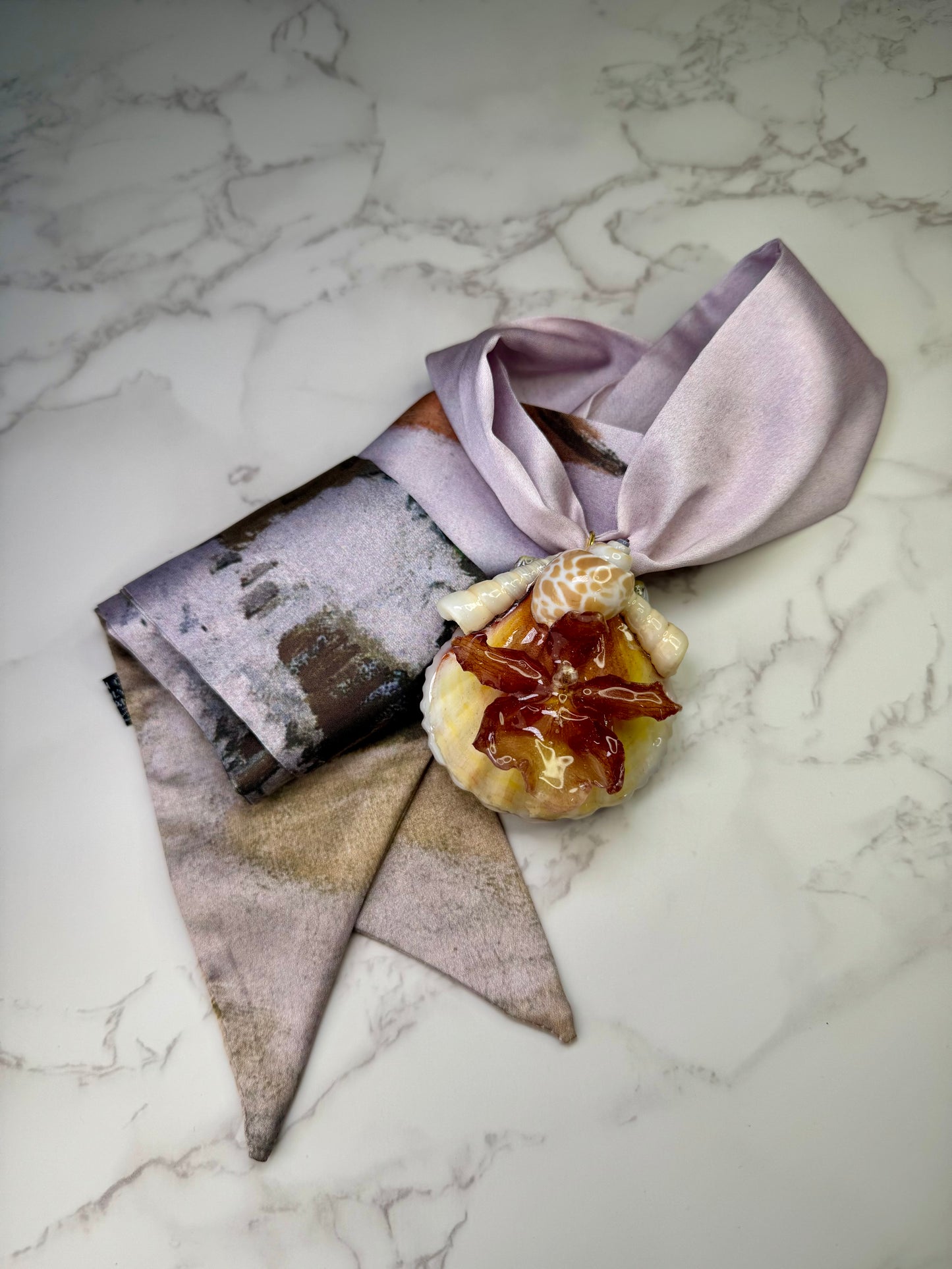 The Blush Tide – Seashell & Mini Cattleya Elegance