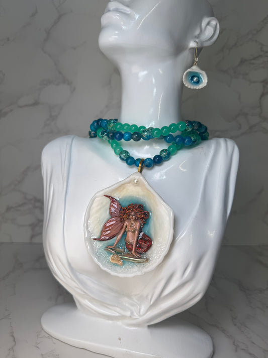 Alba Mermaid Sea Shell Necklace Set – Mermaid in Shell with UV Resin