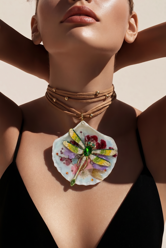 Nerina Golden Dragonfly Seashell with Dragonfly – Clear Crystal Necklace | Handmade Floral Jewelry