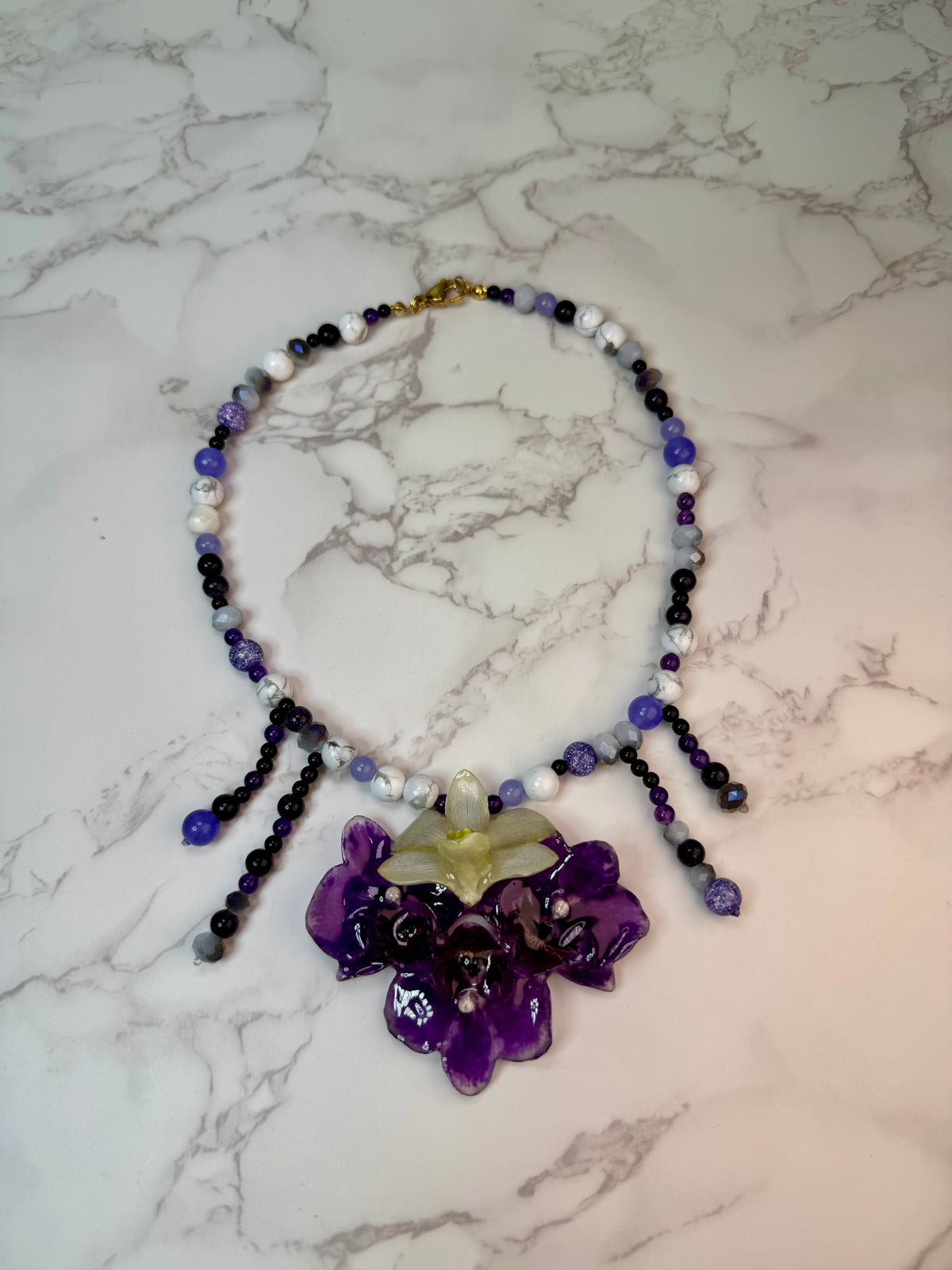 Abril Quadruple Purple Orchid Necklace - Real Orchid Necklace – Natural Flower Preserved in Resin