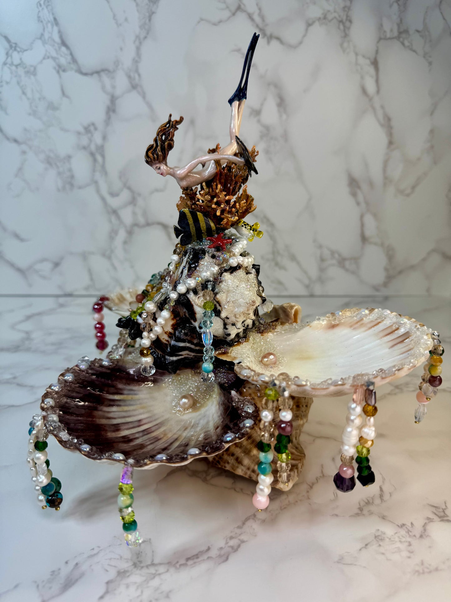 Natural Seashell Jewelry Box | Handmade Coastal Decor with Metal Pieces and Freshwater Pearls