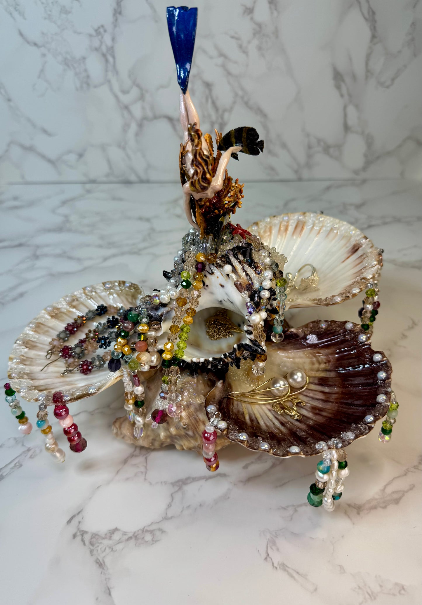 Natural Seashell Jewelry Box | Handmade Coastal Decor with Metal Pieces and Freshwater Pearls
