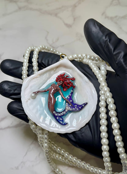 Morena Mermaid Necklace Handmade Brown-Skinned Mermaid Necklace Encapsulated in Real Shell with UV Resin on Pearl Strand