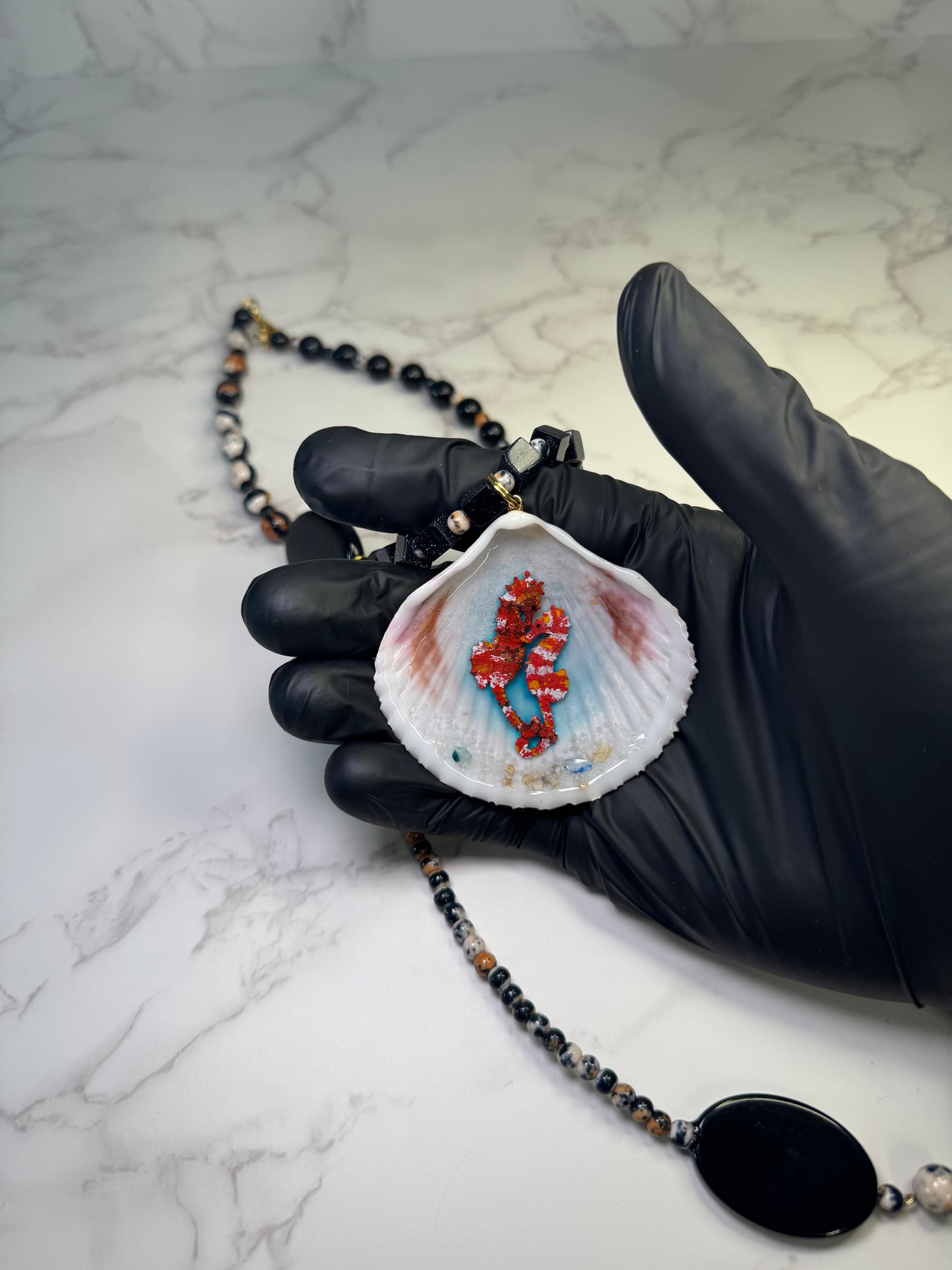 The Twin Currents – Dance of the Seahorses