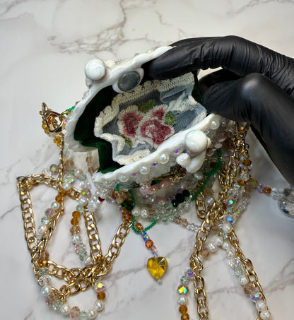 Milagros del Mar Seashell Treasure Purse