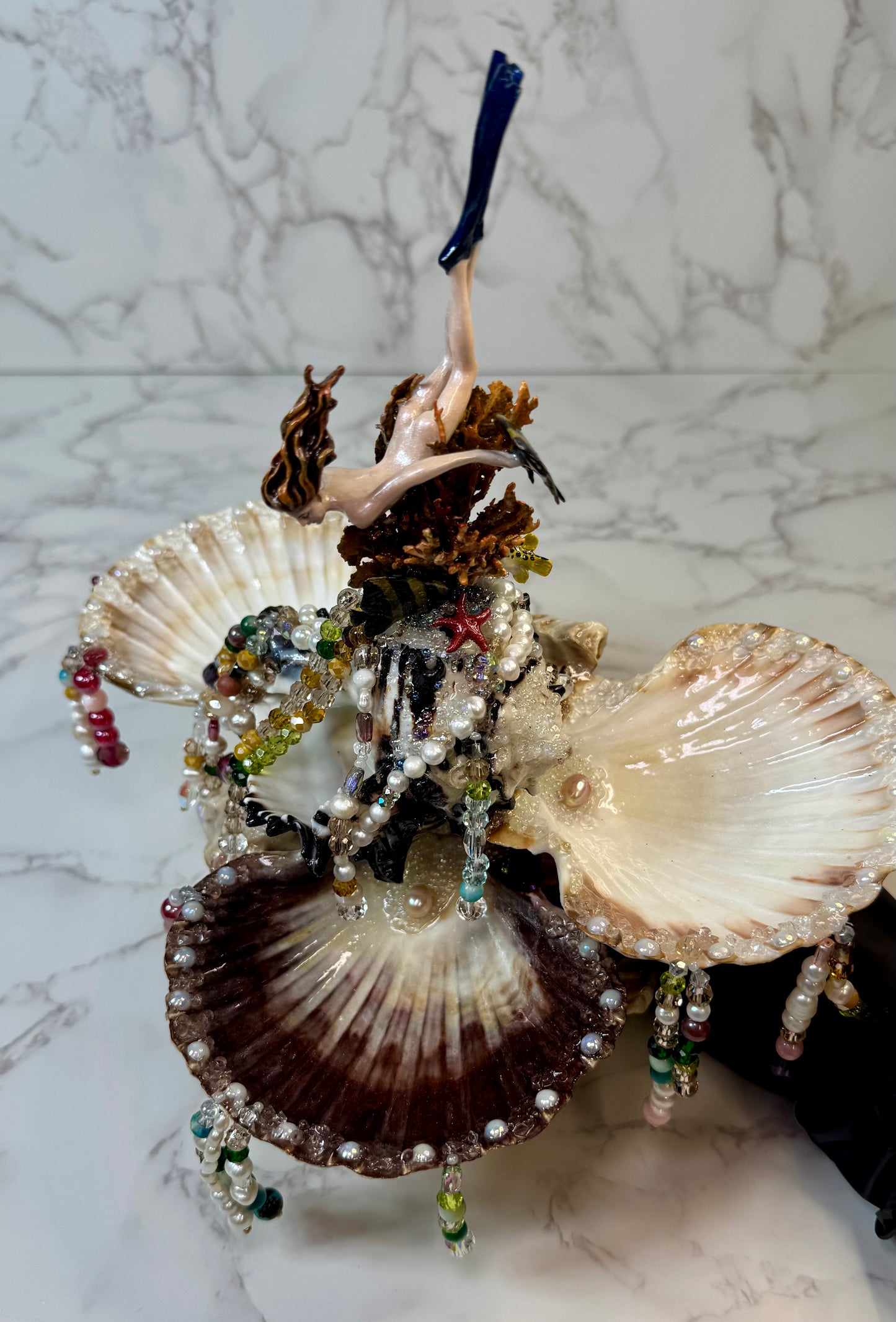Natural Seashell Jewelry Box | Handmade Coastal Decor with Metal Pieces and Freshwater Pearls