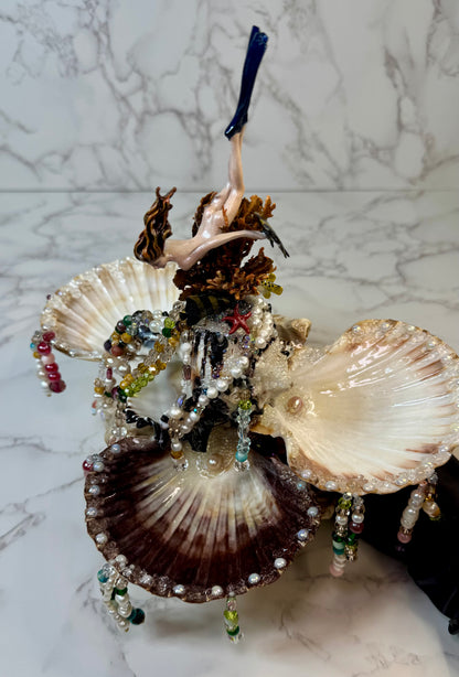 Natural Seashell Jewelry Box | Handmade Coastal Decor with Metal Pieces and Freshwater Pearls