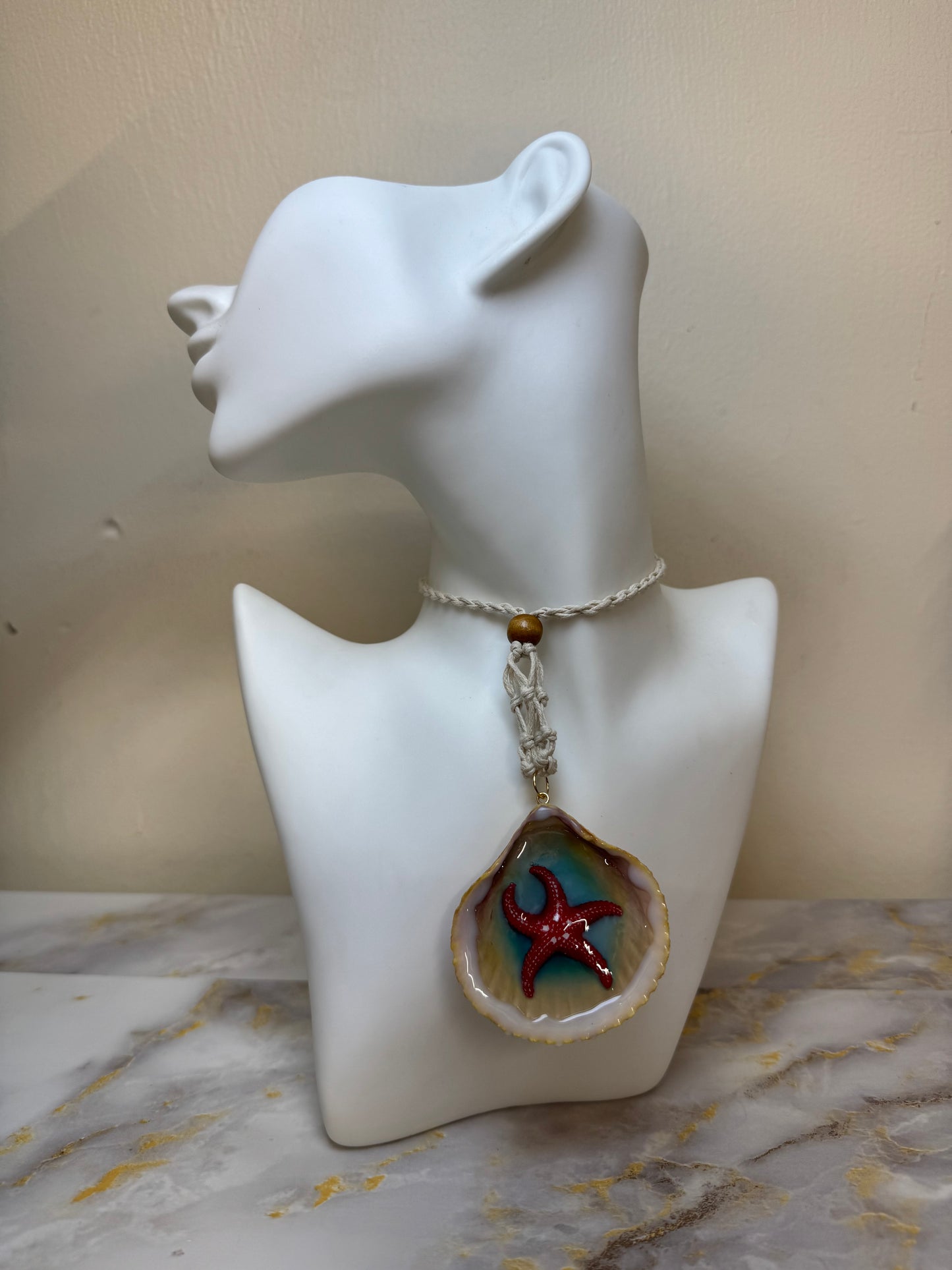 Red StarFish Necklace Resin‑Encased Shell Collection Shell Necklaces, Epoxy Resin Necklace