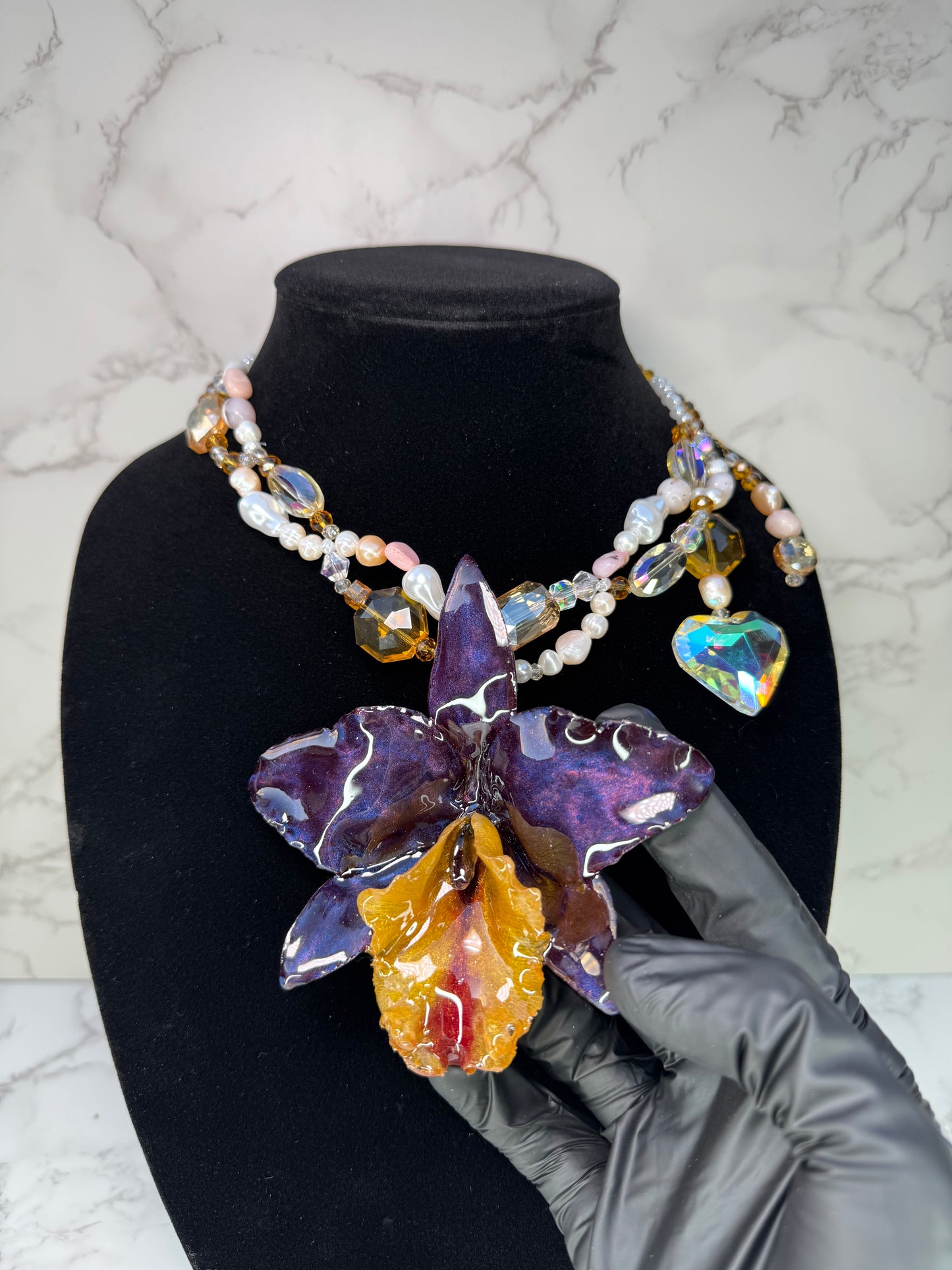 Midnight Aurora Cattleya Golden Cattleya Orchid Necklace – Freshwater Pearls, Crystal Beads & Clear Crystal Heart Pendant