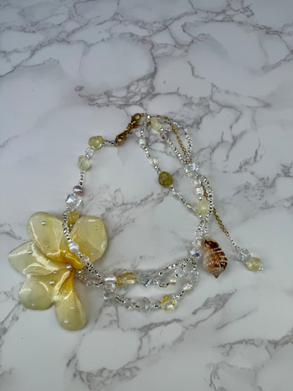 Ocean Pearl Plumeria White & Light Yellow Plumeria Necklace – Clear & Soft Yellow Crystal Beads with Small Seashell
