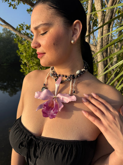Royal Blush Cattleya Elegance Large Purple Cattleya Orchid Necklace – Iridescent Petals, Freshwater Pearls & Butterfly Accent