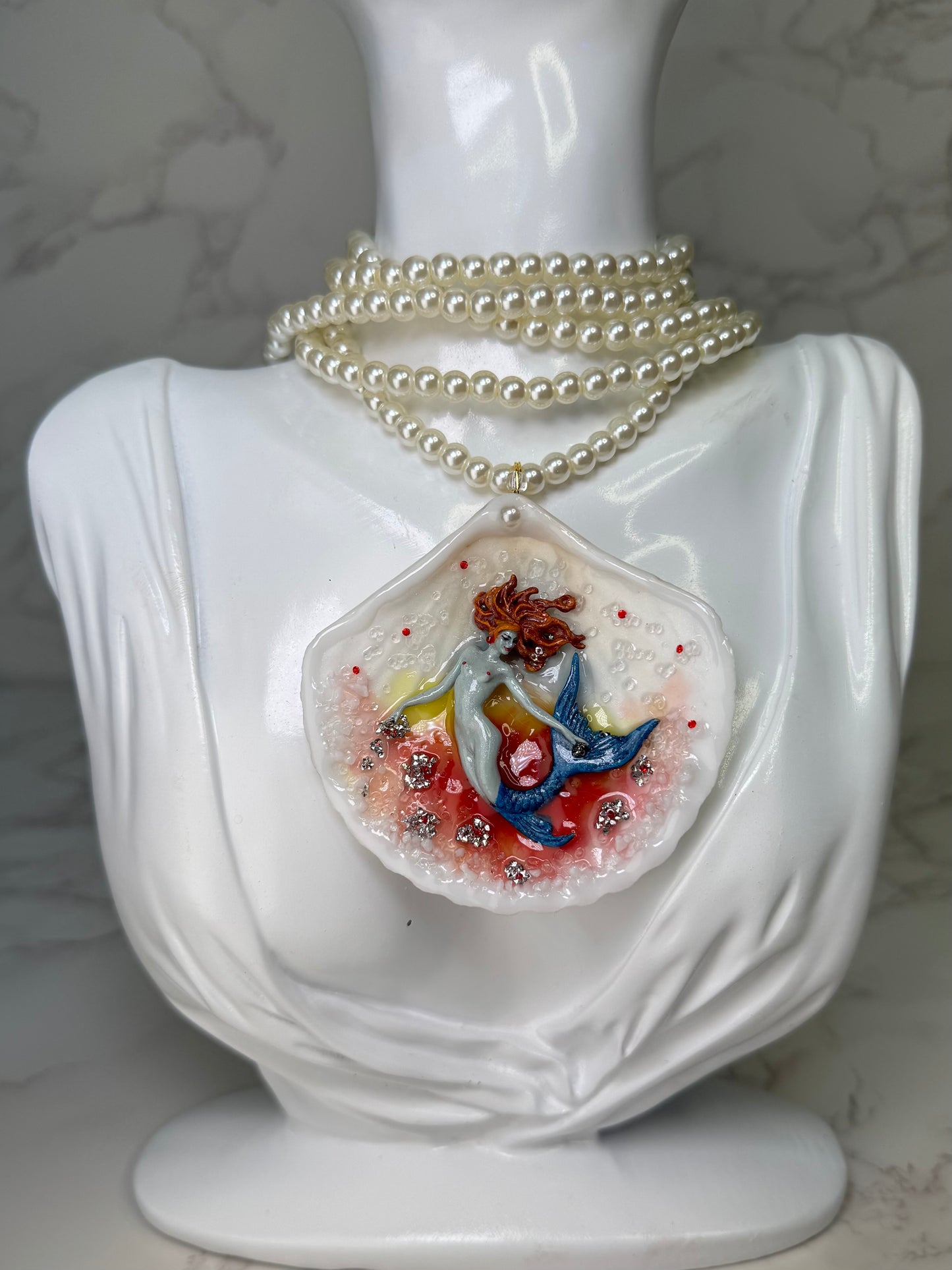 Anemona  Mermaid Sea Shell Necklace  – Mermaid in Shell with UV Resin