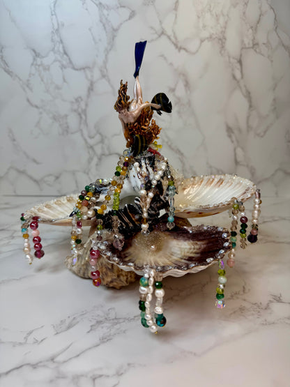 Natural Seashell Jewelry Box | Handmade Coastal Decor with Metal Pieces and Freshwater Pearls