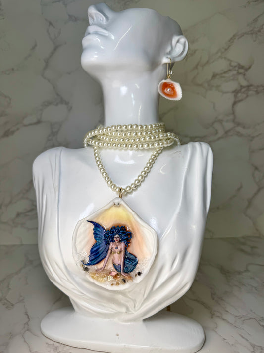 Nube Mermaid Sea Shell Necklace Set – Mermaid in Shell with UV Resin