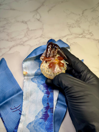 The Ocean Bloom – Seashell & Mini Cattleya Grace