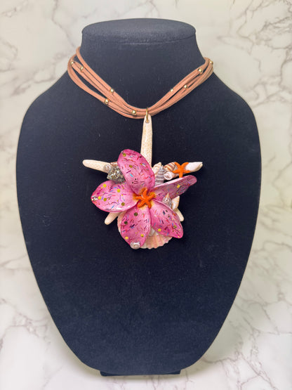 Petalo De Marea Natural Starfish Ocean Pendant – Encapsulated in UV Resin with Marine Elements.
