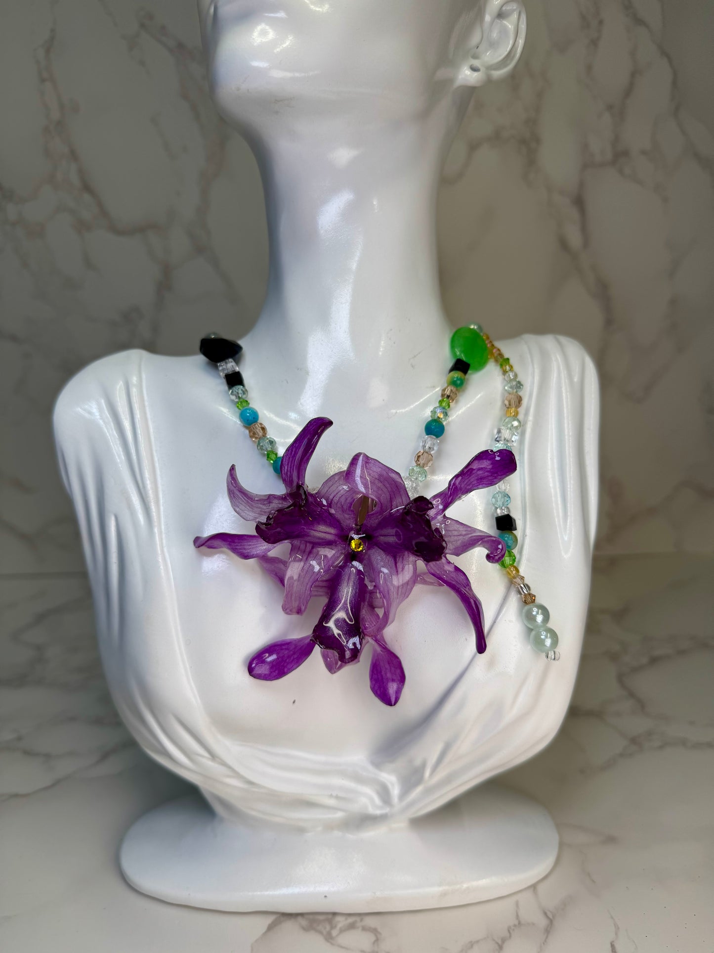 Armonía Floral Real Preserved Flower Necklace & Hair Clip | Handmade Botanical Jewelry | Multifunctional Floral Art