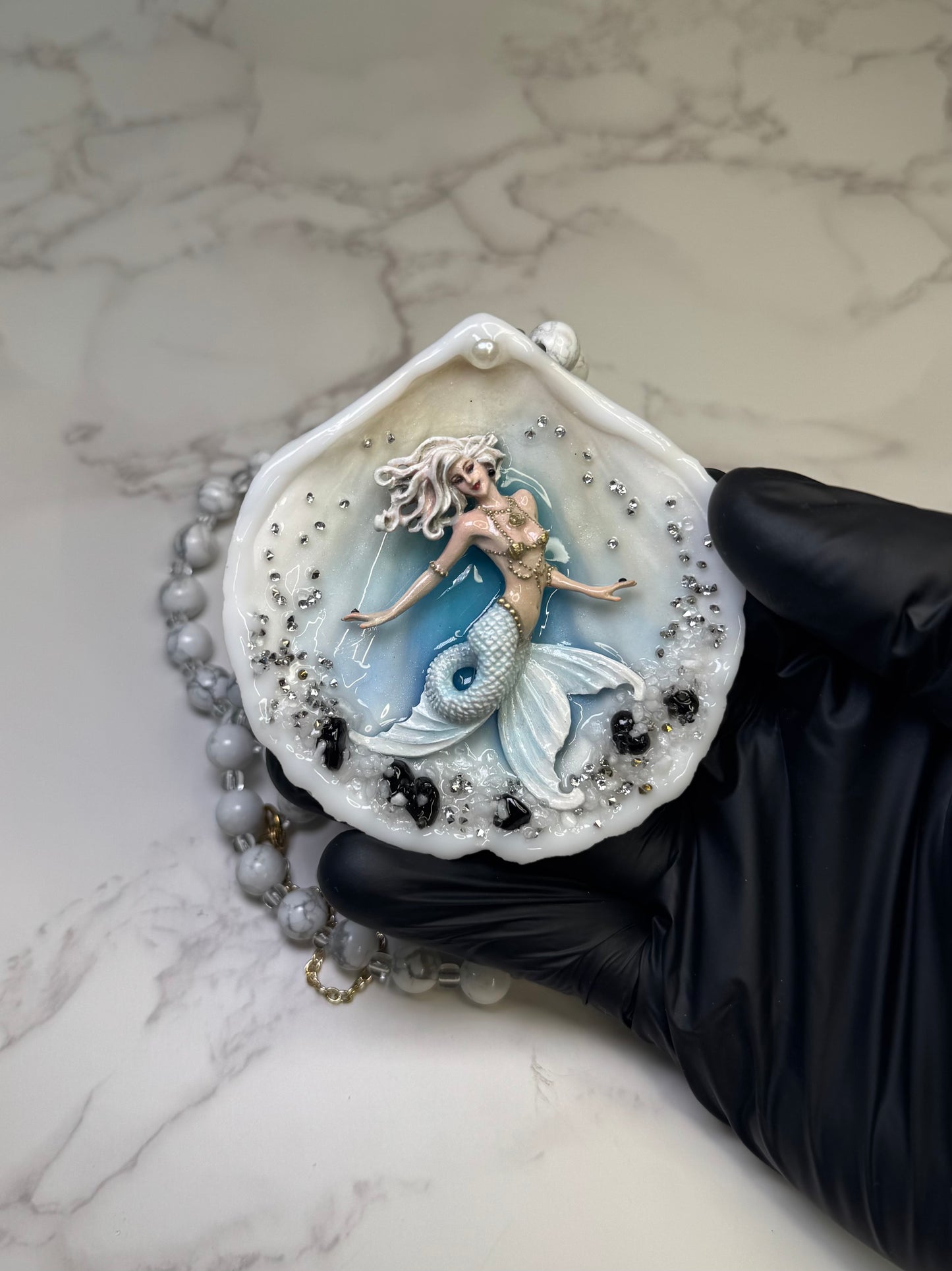 Boreas  Mermaid Sea Shell Necklace  – Mermaid in Shell with UV Resin