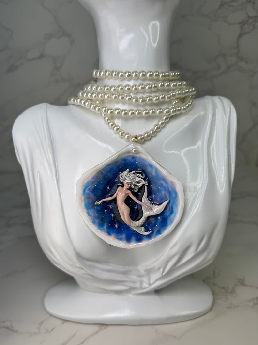 Galene Mermaid Sea Shell Necklace  – Mermaid in Shell with UV Resin