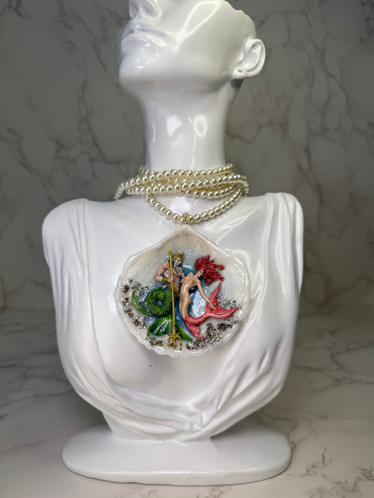 The Emerald Monarch & The Scarlet Mermaid– Legends of the Abyss