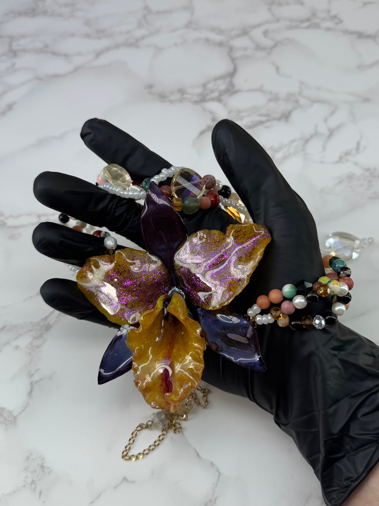 Aurora Carnival Cattleya Golden Cattleya Orchid Necklace – Purple Iridescent Petals & Multicolor Crystal & Gemstone Beads