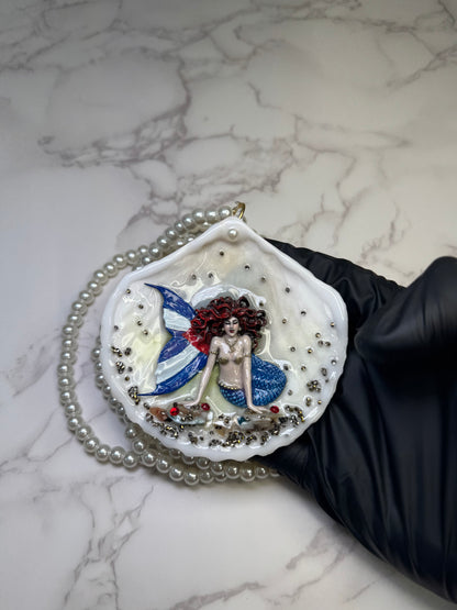 Cuban Mermaid Sea Shell Necklace  – Mermaid in Shell with UV Resin