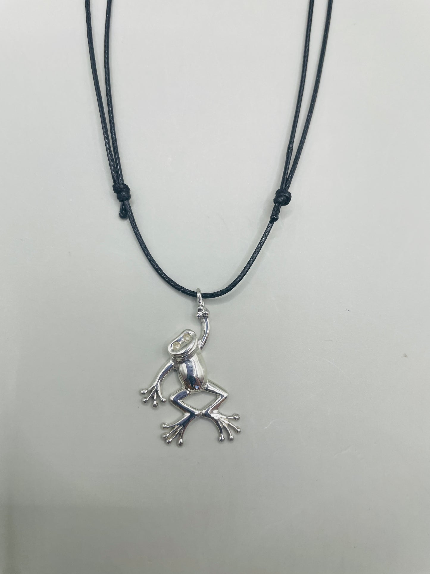 Friendly Hanging Tree Frog Necklace