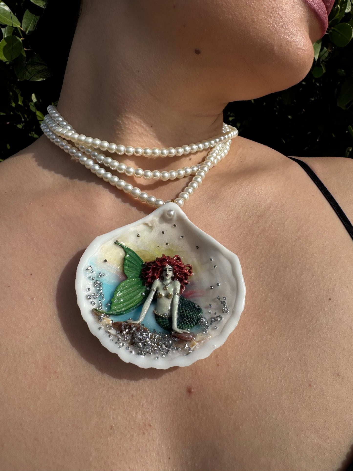 Luz Mermaid Sea Shell Necklace Set – Mermaid in Shell with UV Resin