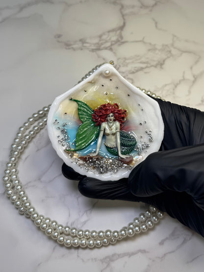 Nereya Mermaid Sea Shell Necklace  – Mermaid in Shell with UV Resin