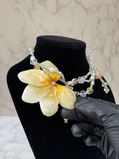 Ocean Pearl Plumeria White & Light Yellow Plumeria Necklace – Clear & Soft Yellow Crystal Beads with Small Seashell