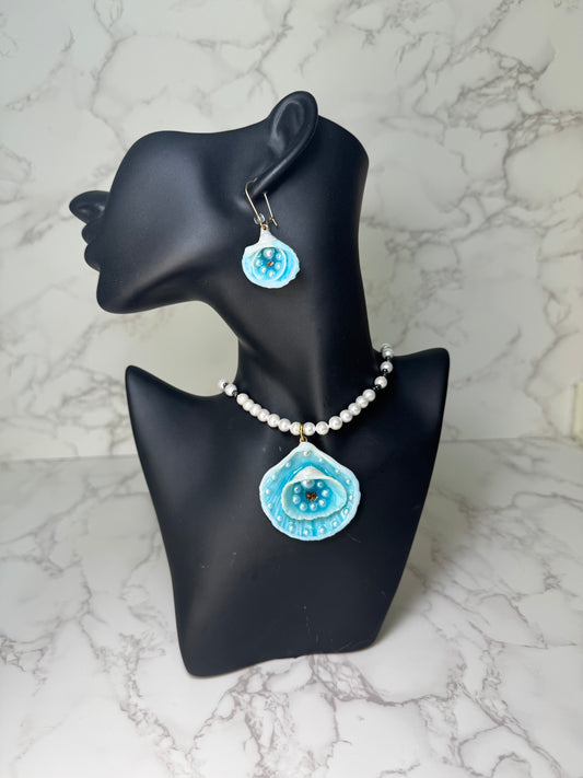 Gracia del Oceano Sea Shell Necklace  Set–  in Shell with UV Resin Epoxy