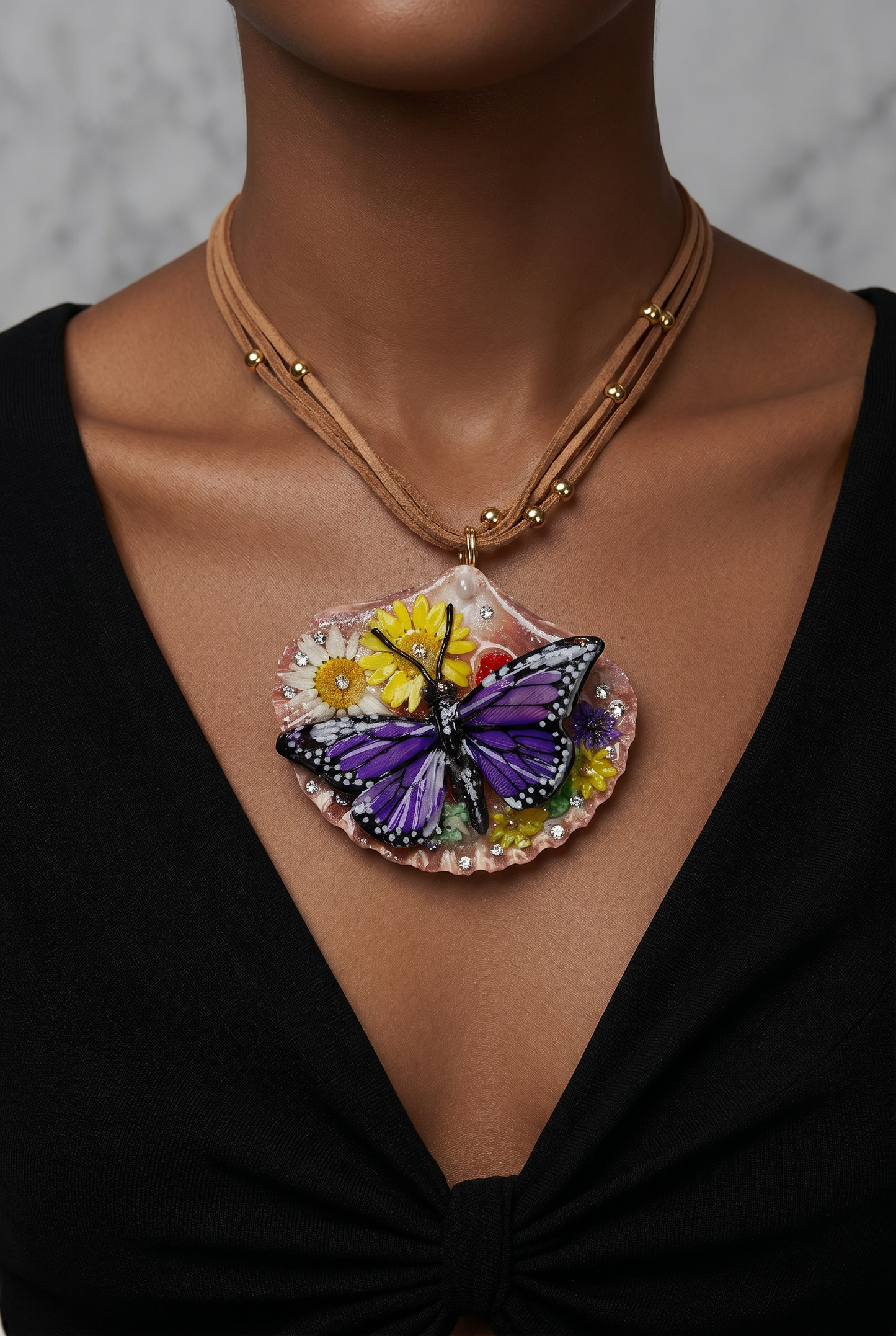 Susurro de Mariposas Natural Seashell Synthetic Butterfly Necklace | Handmade Coastal Jewelry | UV Resin Ocean Art