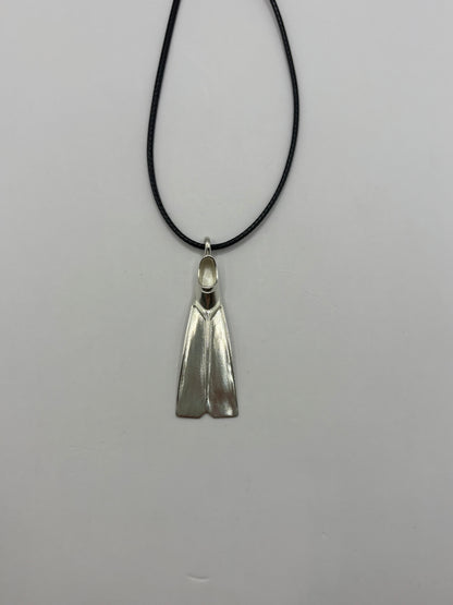 Medium Diving fin,  fisherman, 3D pendant