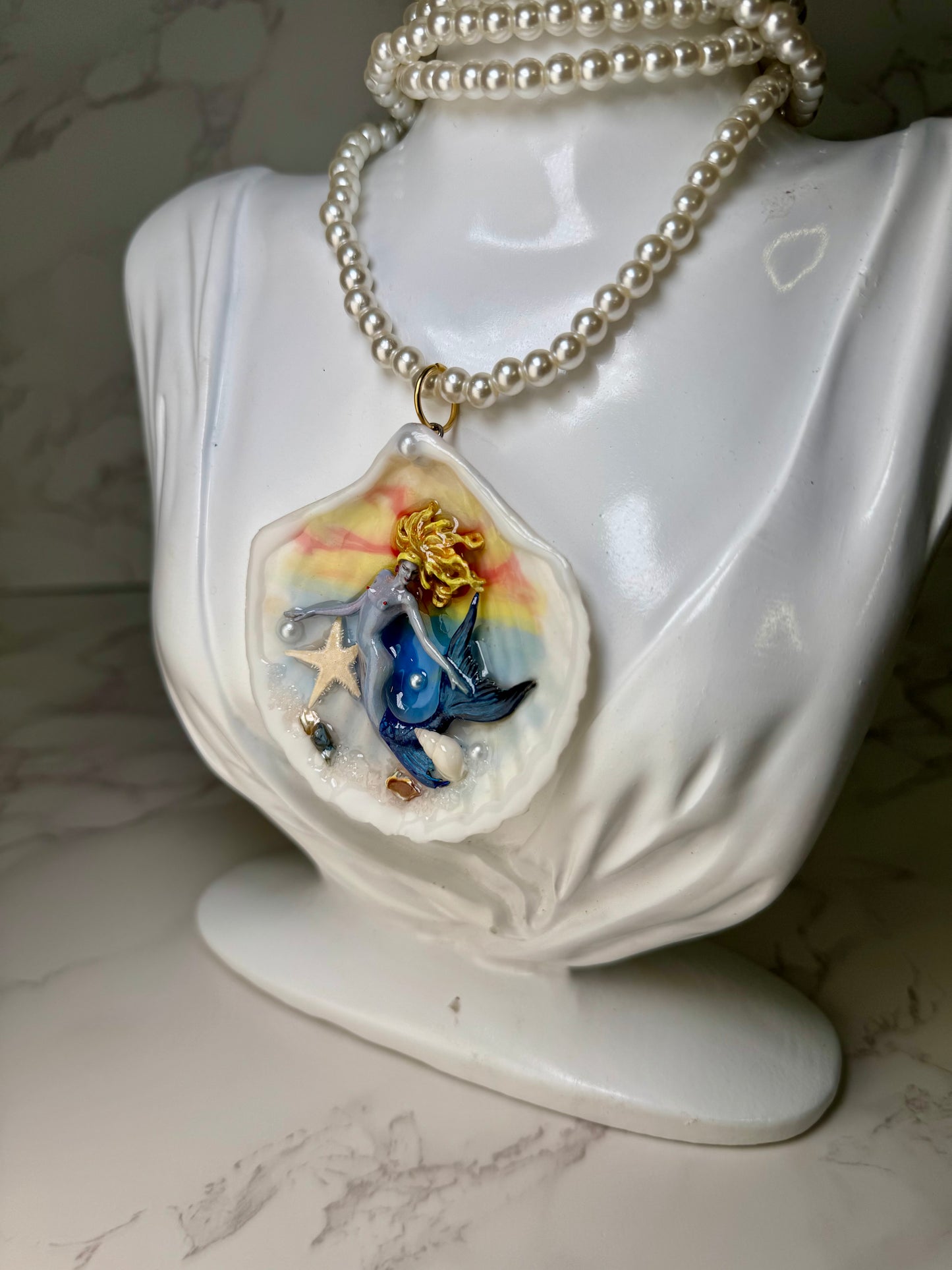 July Blonde Hair Sea Star Mermaid Sea Shell Necklace – Mermaid in Shell with UV Resin