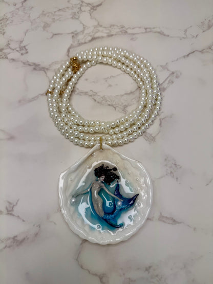 Latina Mermaid Necklace Handmade Latina Mermaid Necklace Encapsulated in Real Shell with UV Resin on Pearl Strand