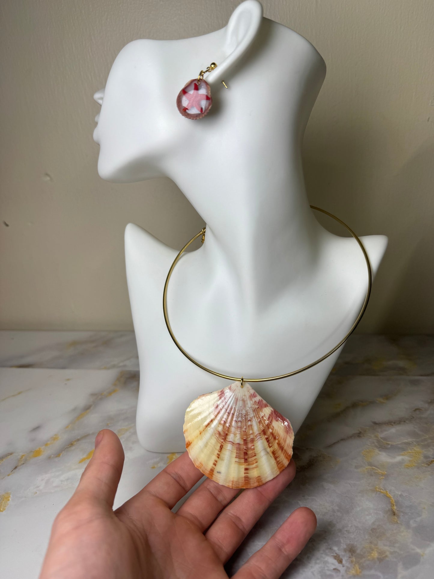 Starfish and Mini Manta Ray Resin‑Encased Shell Collection Shell Necklaces Sea Necklaces Epoxy Resin Necklace and Earrings Jewelry Manta Ray and Starfish set