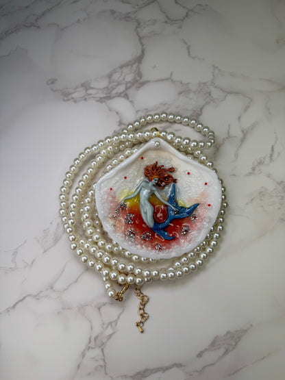 Anemona  Mermaid Sea Shell Necklace  – Mermaid in Shell with UV Resin