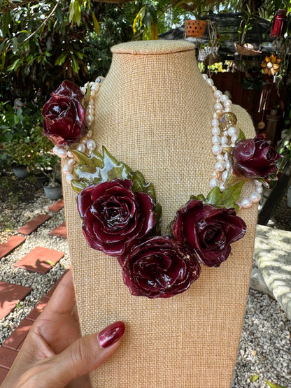 1 Amélie Eternal Rose – Real Red Rose in UV Resin & Freshwater Pearl Necklace | Handmade Floral Jewelry | Made in USA