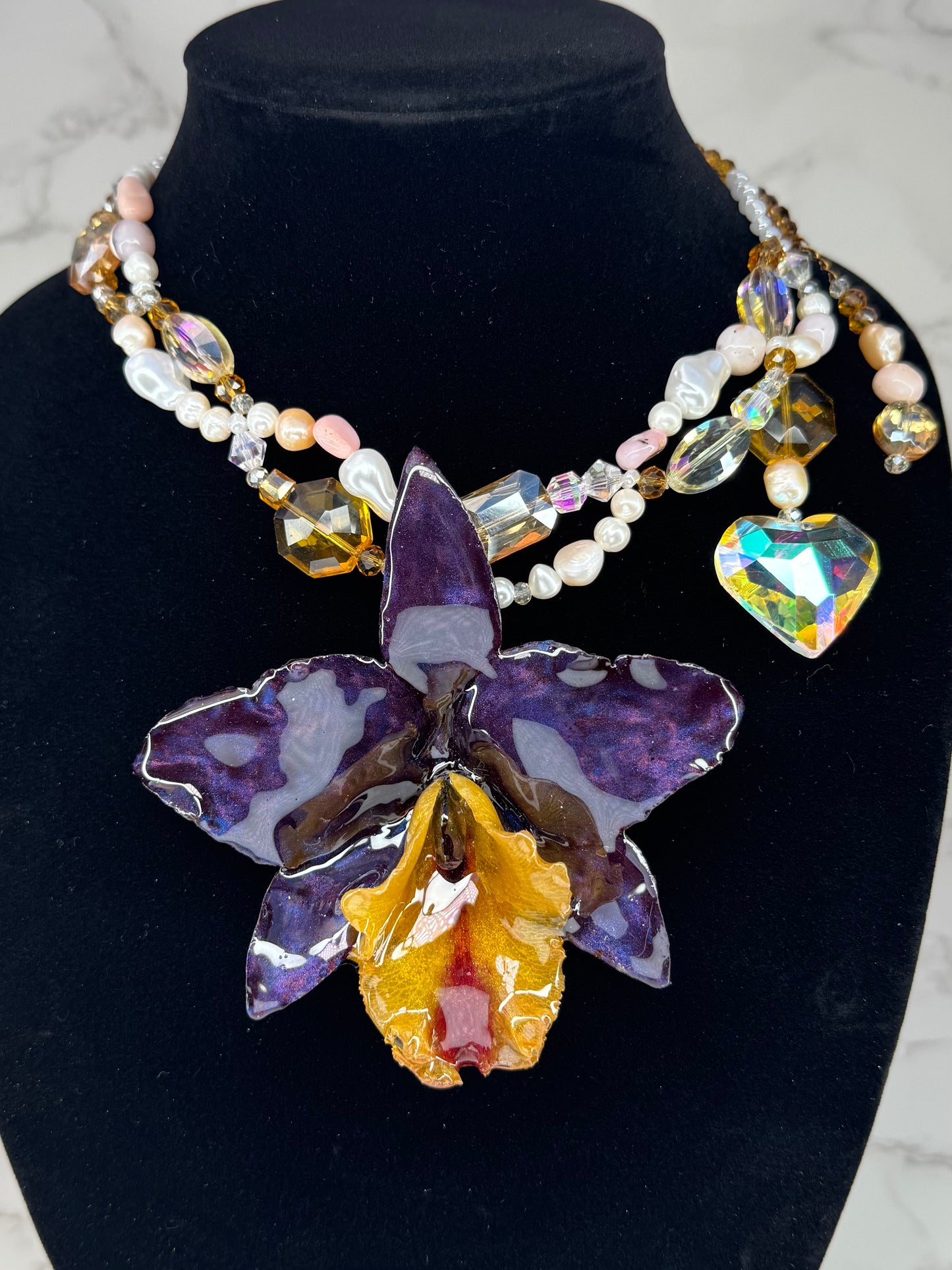 Midnight Aurora Cattleya Golden Cattleya Orchid Necklace – Freshwater Pearls, Crystal Beads & Clear Crystal Heart Pendant