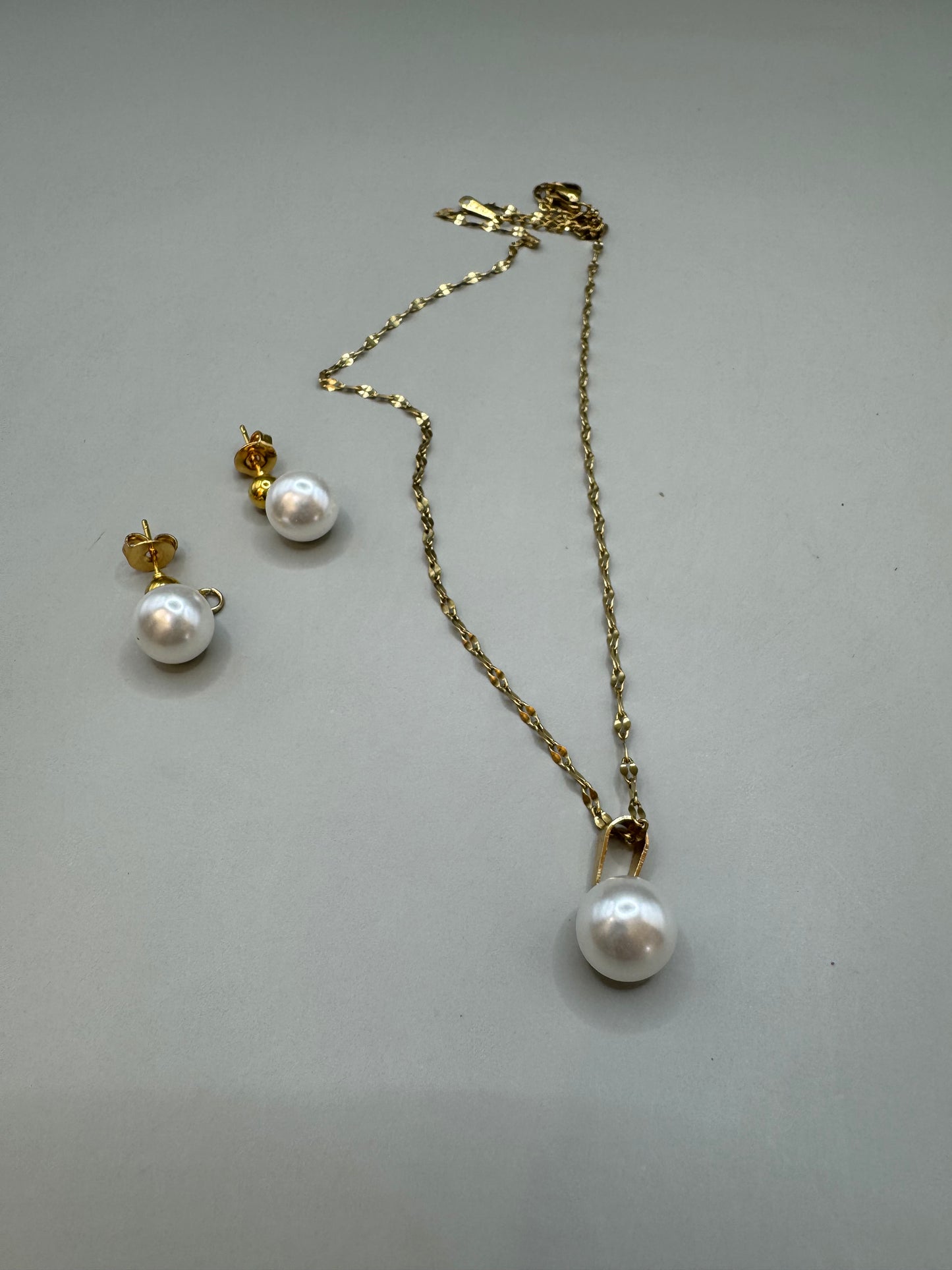 18K Gold Plated Stainless Steel & Round Pearl Pendant Necklace & Stud Earrings Set for Women