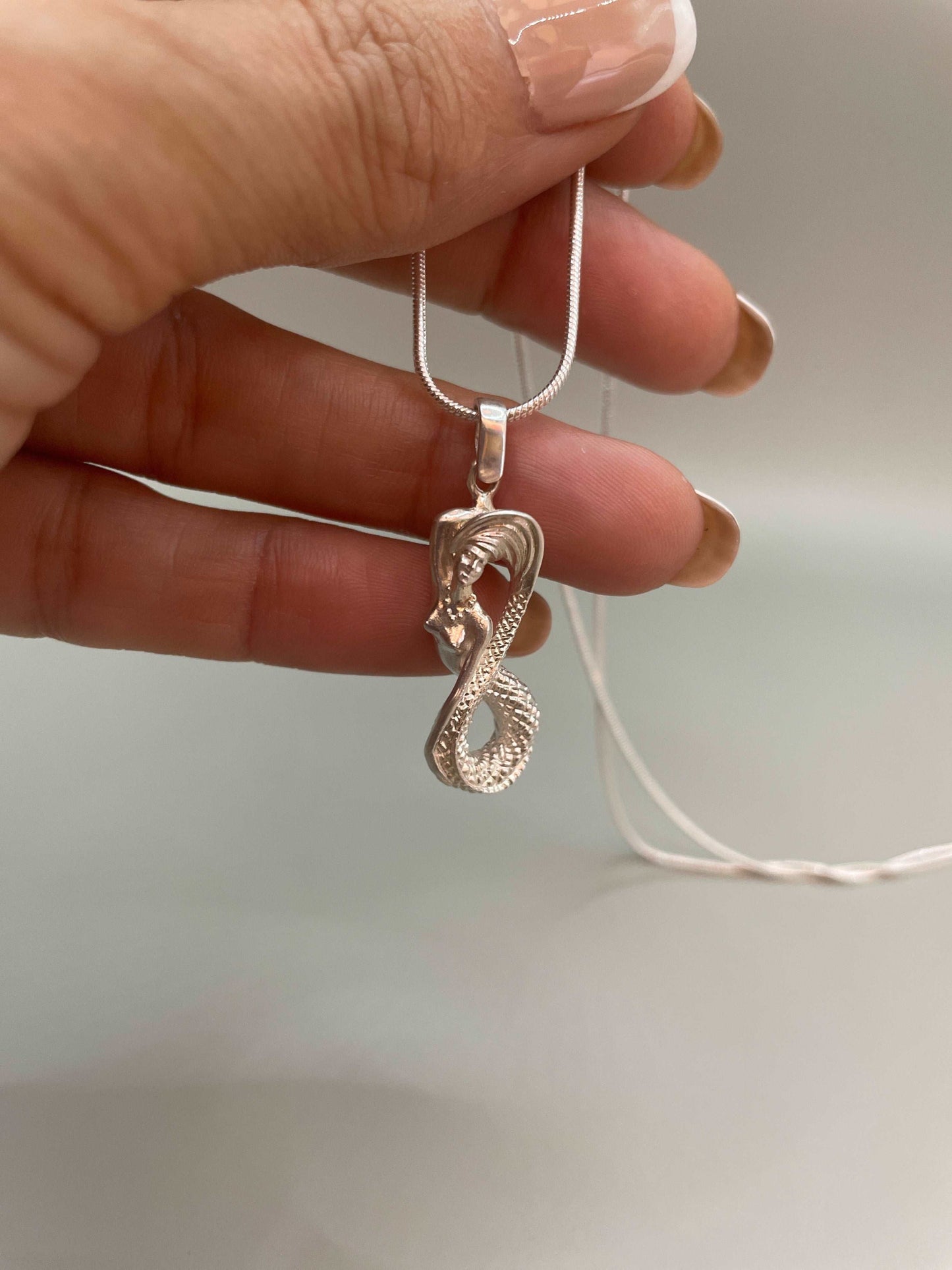 Infinity Mermaid Necklace - Lluch Jewelry