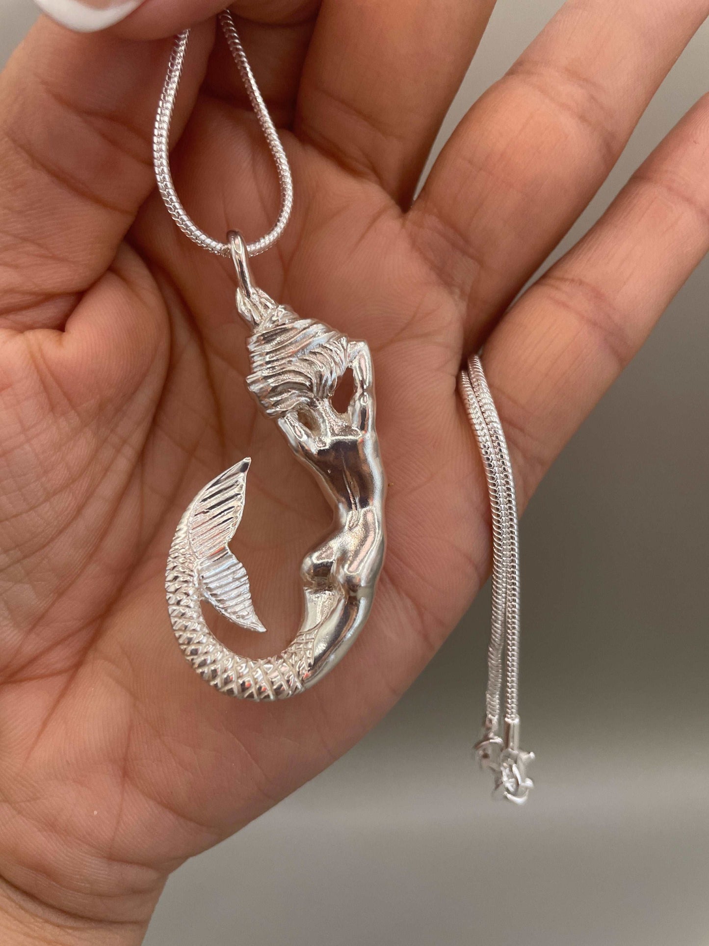 Mermaid 3D Pendant - Lluch Jewelry