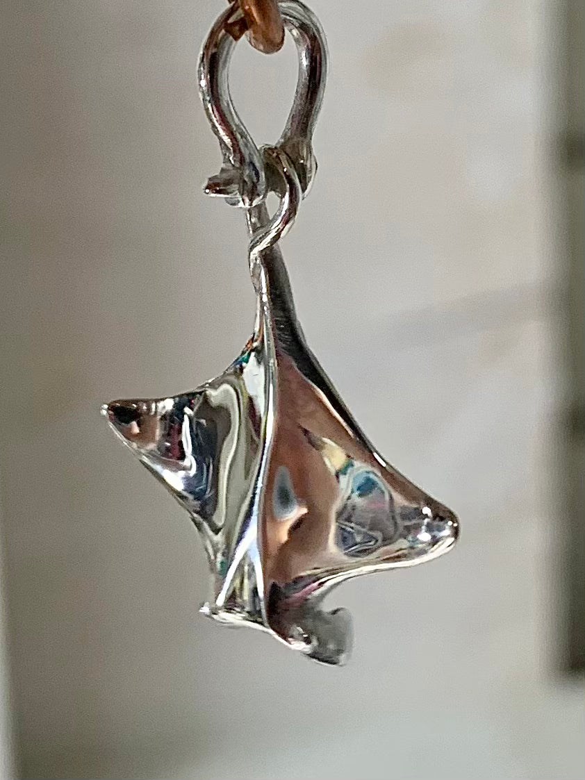 Manta Ray Necklace – Elegant 925 Sterling Silver Pendant, Inspired by Ocean Life, Perfect for Marine Enthusiasts and Sea Lovers, Unique Handmade Jewelry, Made in USA