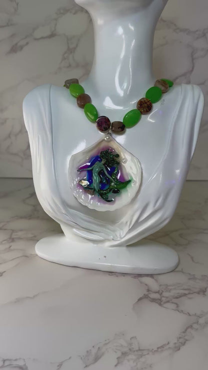 Spring Fresh All Green Mermaid Sea Shell Necklace – Mermaid in Shell with UV Resin